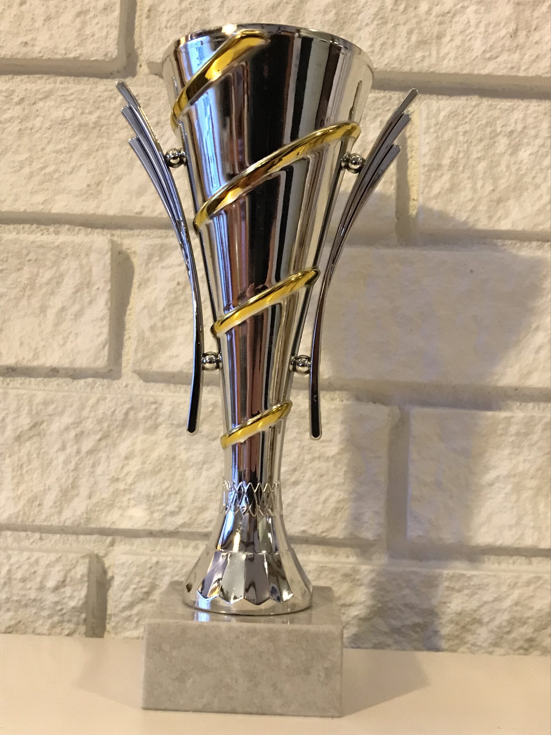 MM11/8-01-02-03 Bikar, plast, stærð 23, 27, 33cm