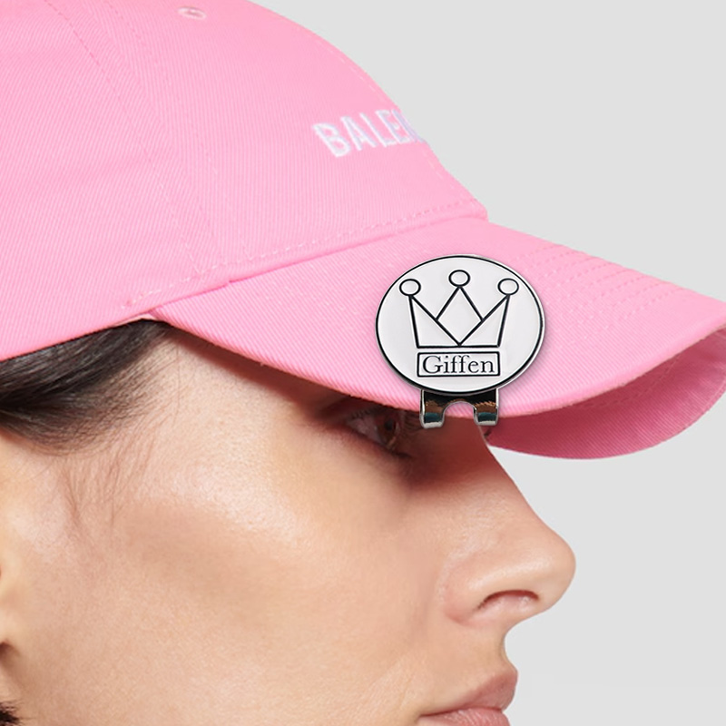 7915-1 Flatamerki í húfuder