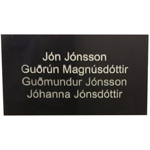 MM - Póstkassaskilti - Svart með hvítum stöfum