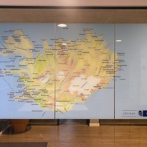 Kofunar-glerveggur-innan